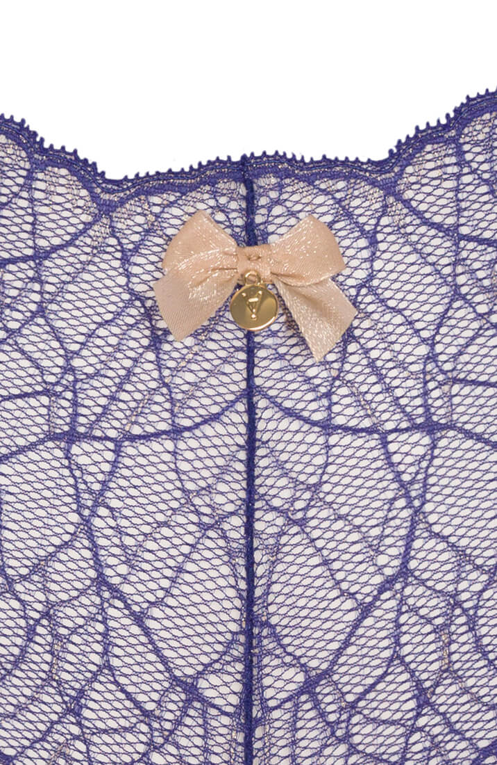 Blue Italian lace high-waist panty with single Manacor pearl string