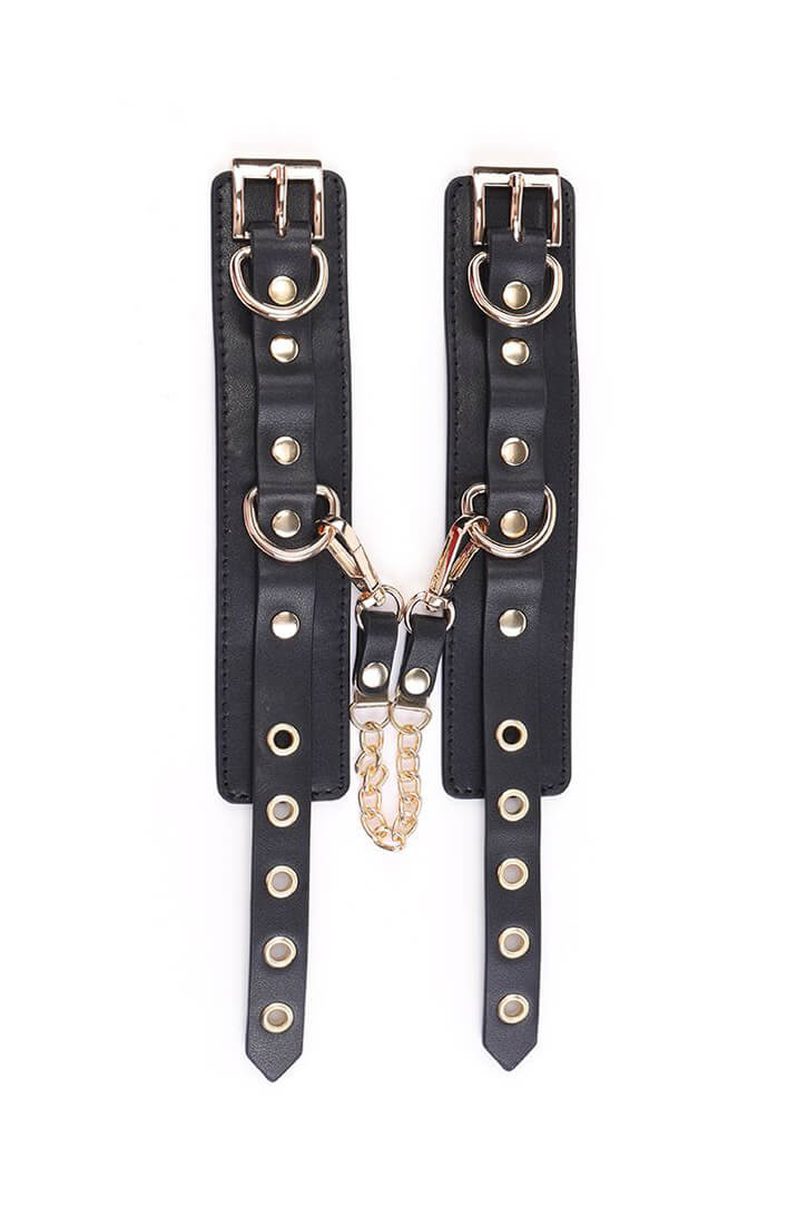 BDSM Deluxe 5 Item Kit - Black - cuffs