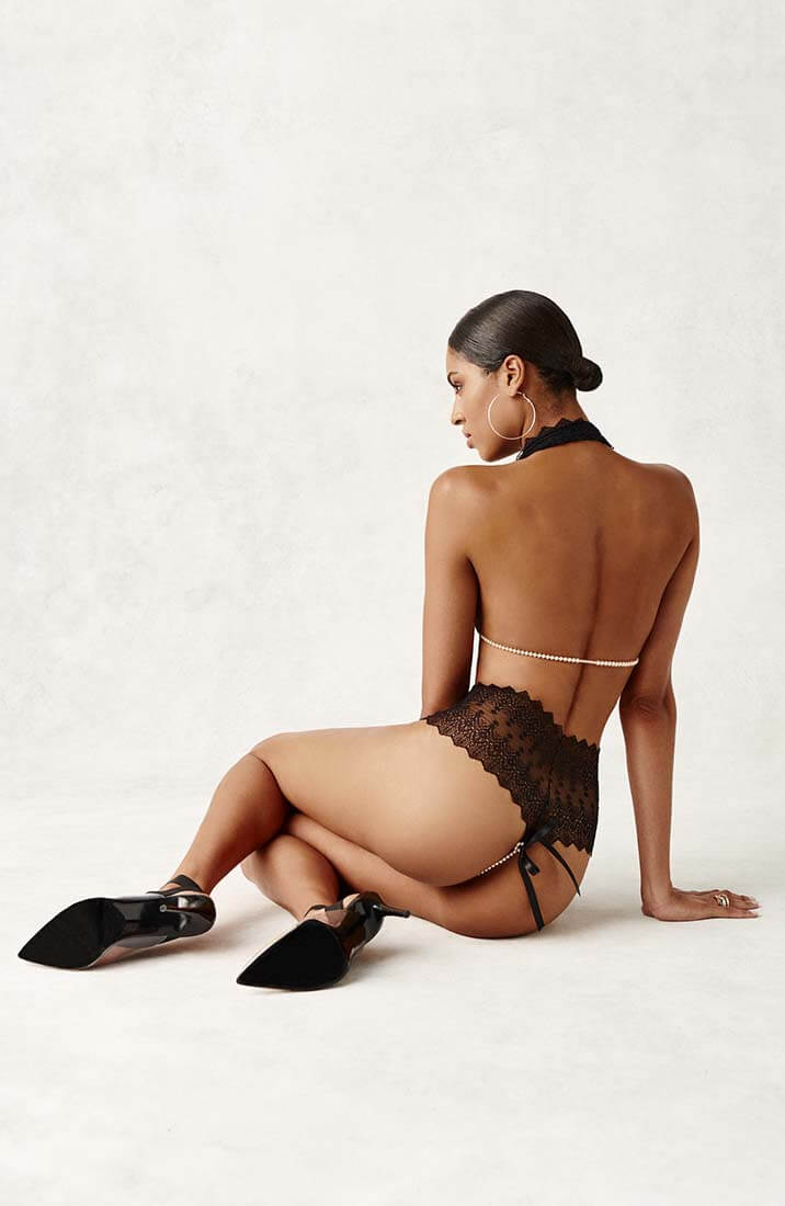 Black hipster panty with pearl string - Geneva Panty