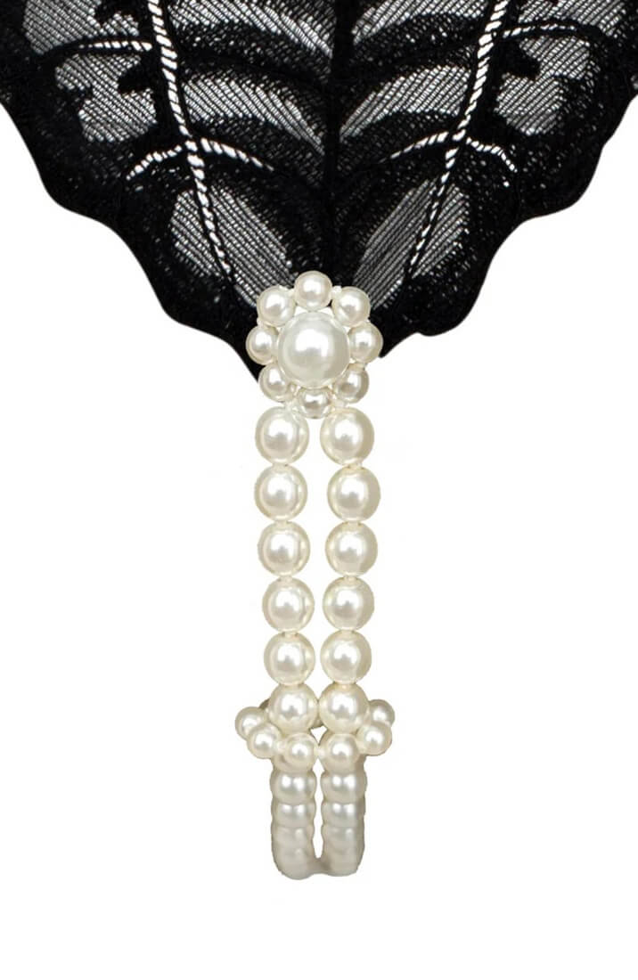 High-waisted black panty with adjustable pearl ring and sensual lace detailing