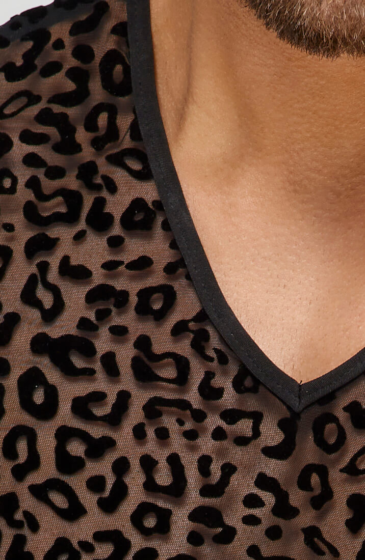 T-shirt with leopard flock embroidery