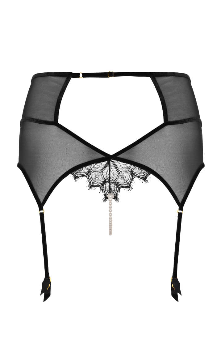 Stimulating pearl panties with ivory pearl string and Calais Leavers lace
