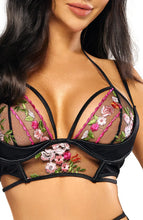 Load image into Gallery viewer, Satin lingerie set with embroidered lace - Jennifer